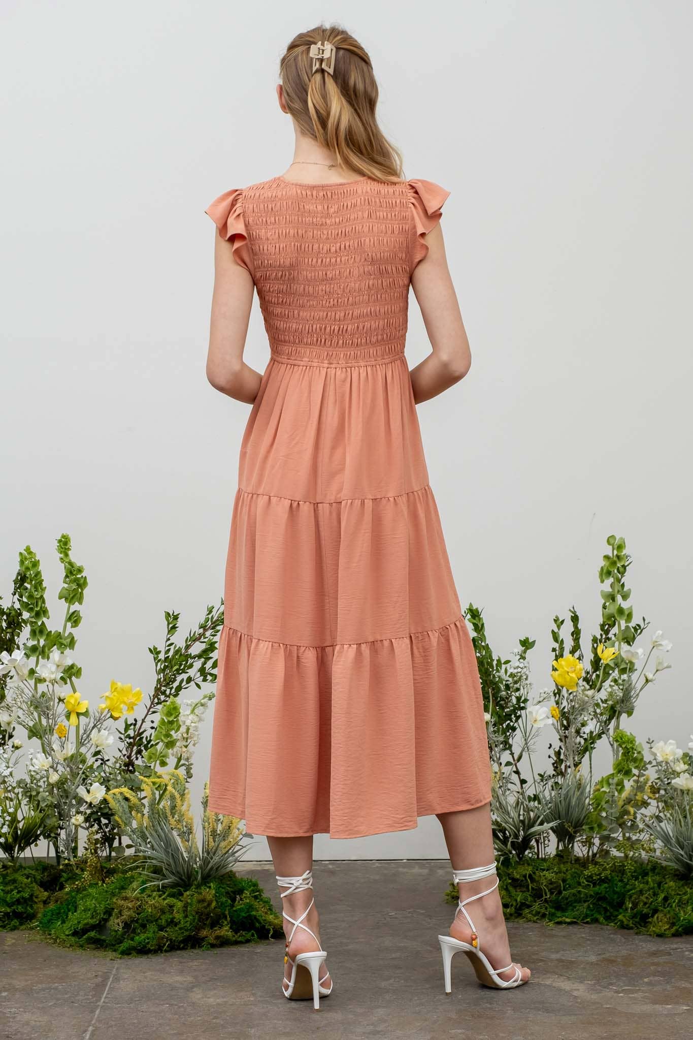 FLUTTER SLEEVE MAXI DRESS: IVORY