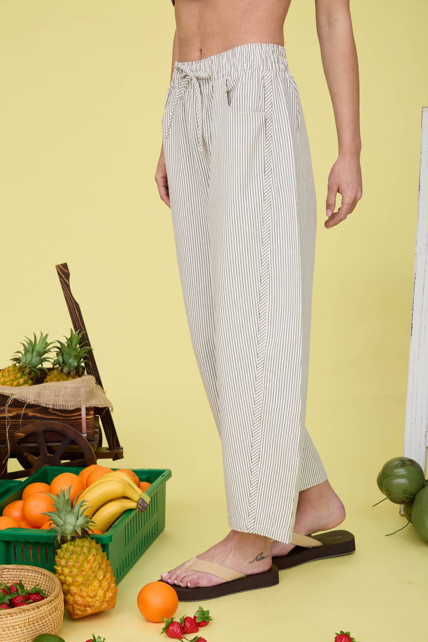 STRIPE ELASTIC WAIST WITH DRAWSTRING BAGGY PANTS