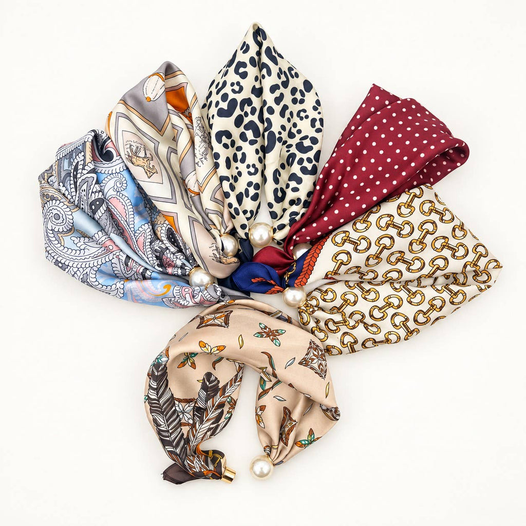JOSSLYN by wall to wall - Silk Feel Pearl Magnetic Clasp Scarf Necklace | 40NK9802