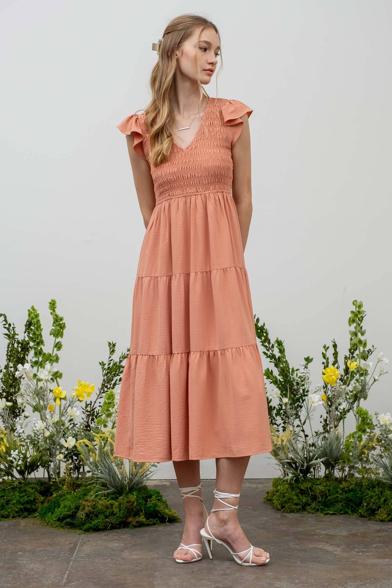 FLUTTER SLEEVE MAXI DRESS: IVORY
