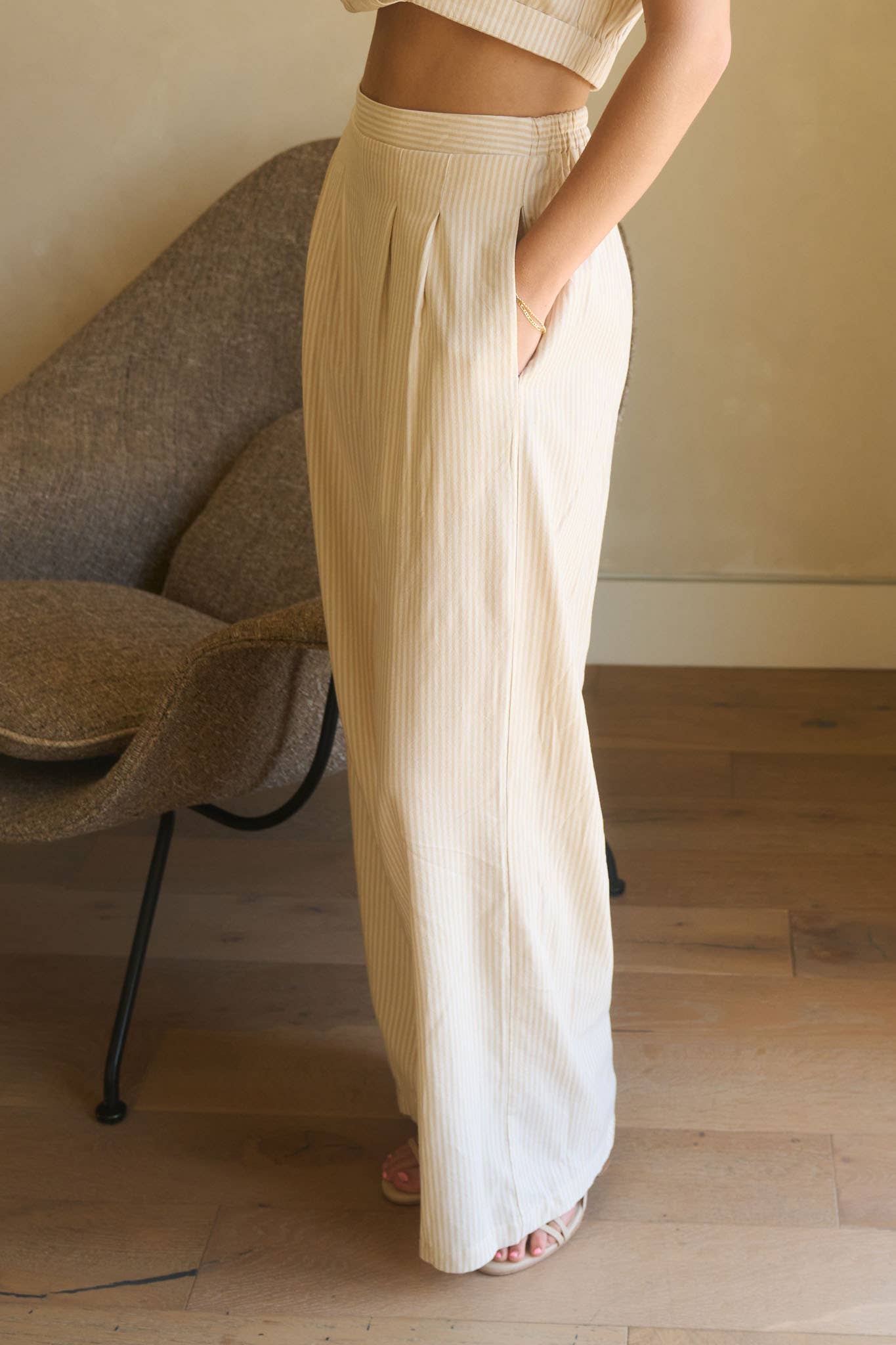 STRIPE HIGH WAIST PLEATED WIDE LEG PANTS