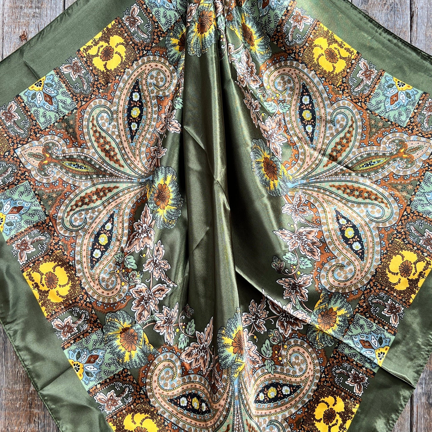 Rodeo Drive - 35X35" Olive Tone Paisley Wild Rag / Scarf WR1001