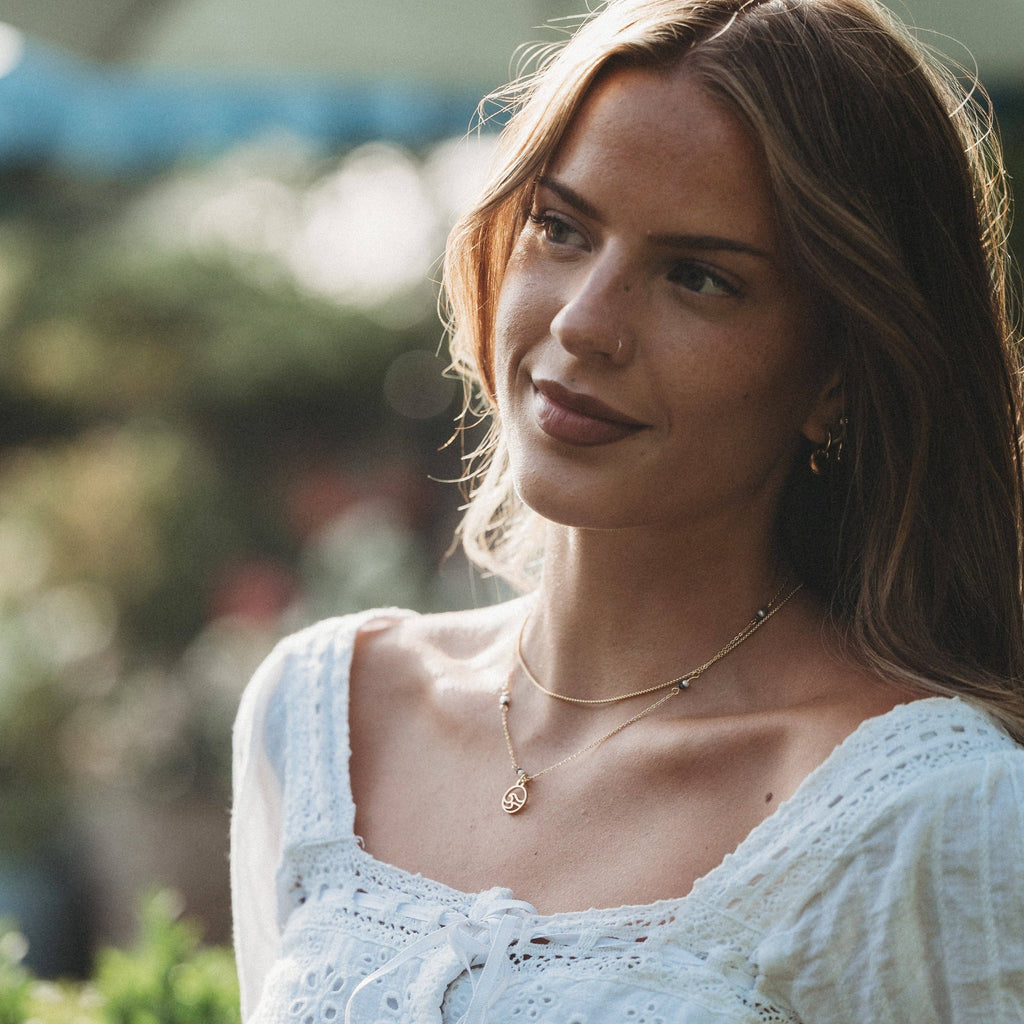 K'lani hair tie bracelets - "Reflect" Golden Wave Necklace Set