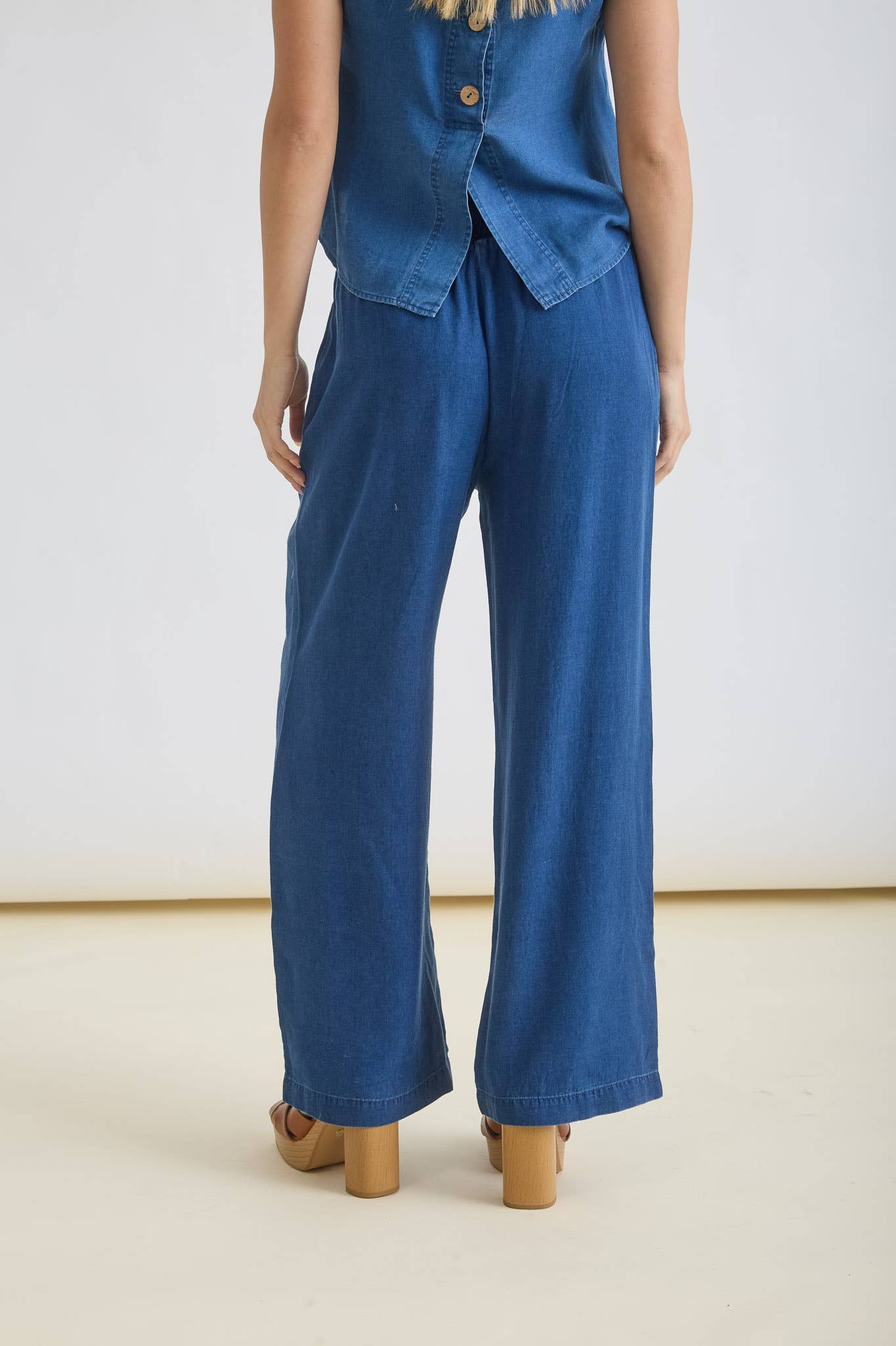 CHAMBRAY ELASTIC HIGH WAIST WIDE LEG PANTS