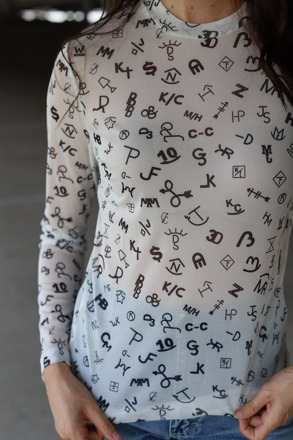 MESH WHITE BRAND TOP