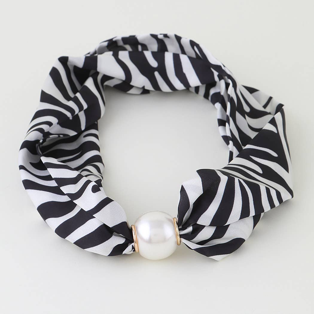 3AM BY H&D ACCESSORIES - Scarf Pearl Slider Choker Necklace