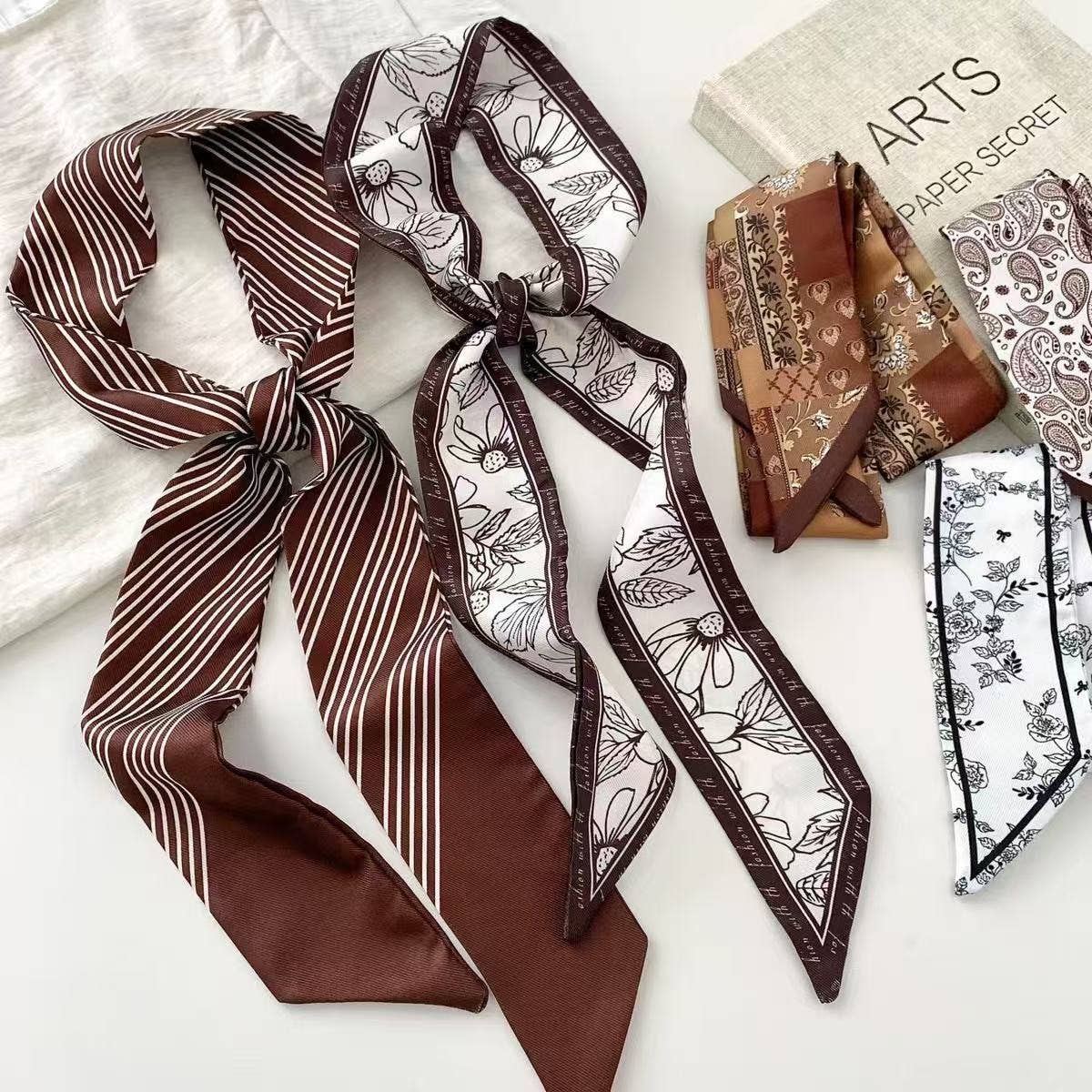 JOSSLYN by wall to wall - Patterned Silk-Feel Skinny Scarf Twilly | 40SC737