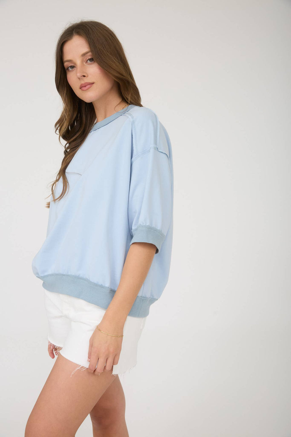 CONTRAST TRIM RAGLAN SHORT SLEEVE KNIT TOP