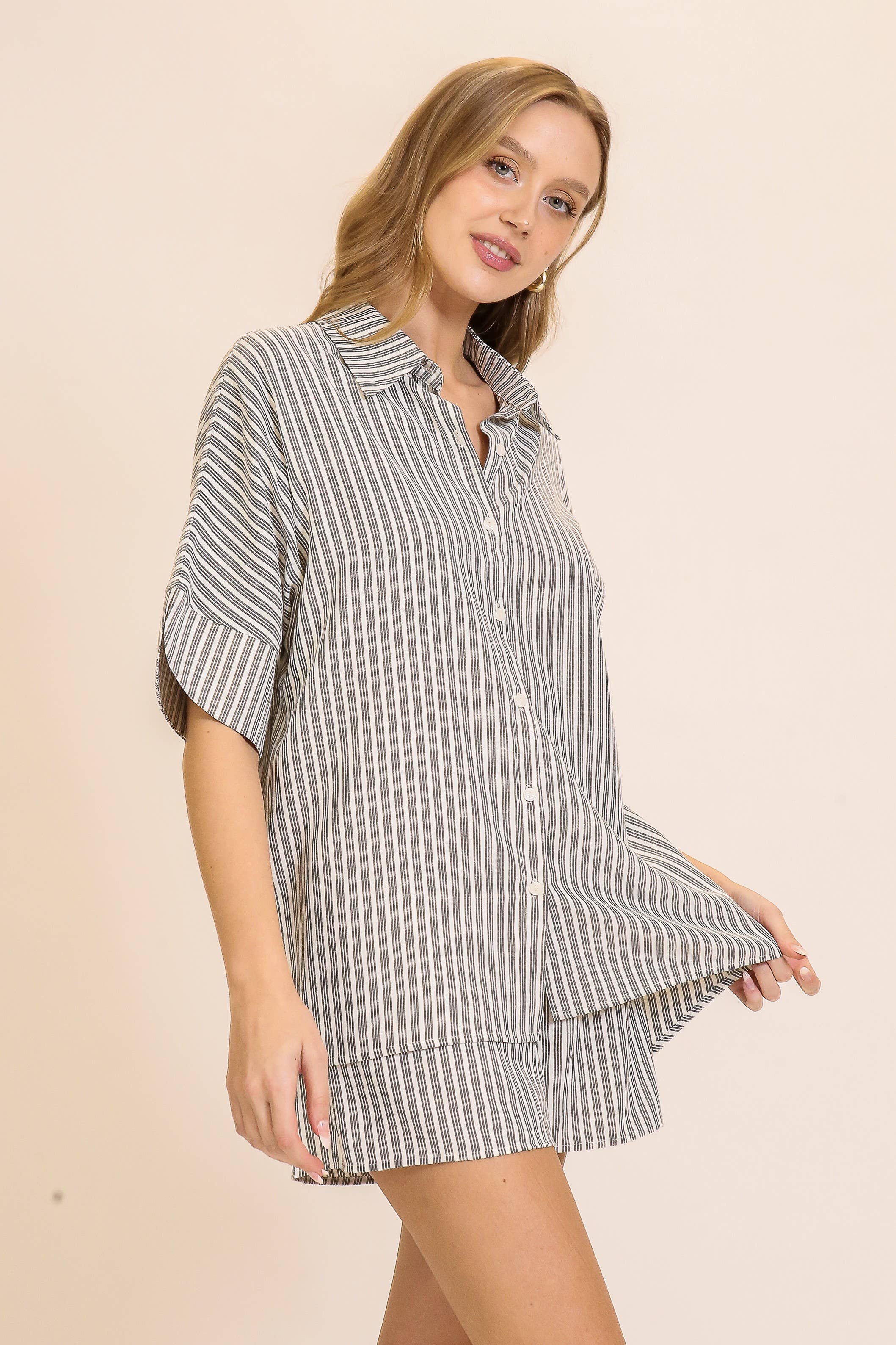 Striped Elastic Waist Shorts