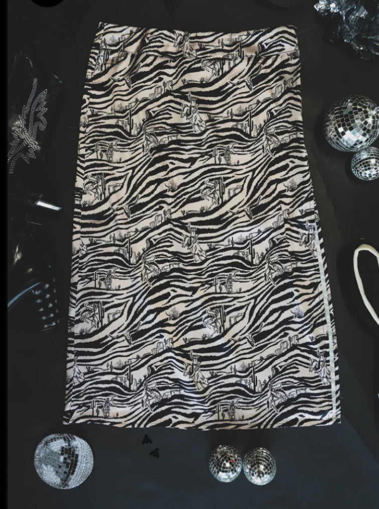 SLITASTIC SKIRT *WILD THING