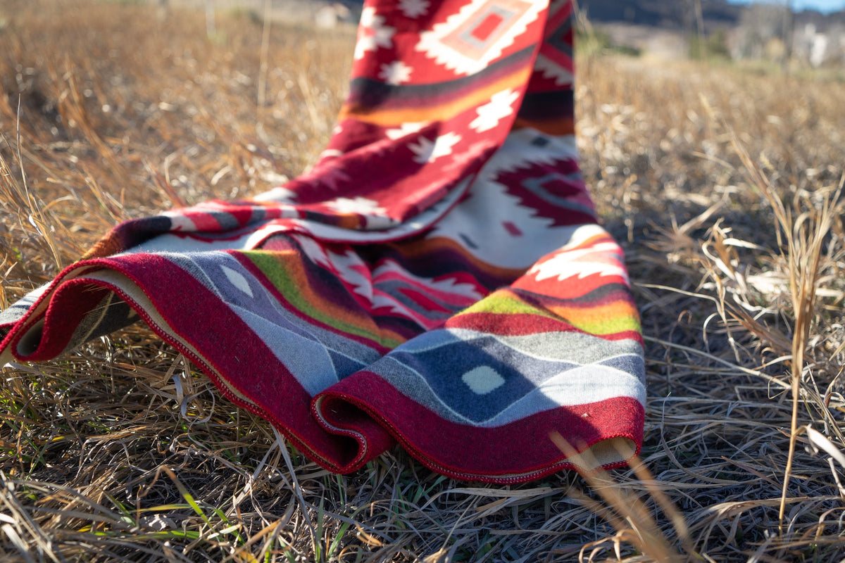 Andean Alpaca Wool Blanket - Rojo