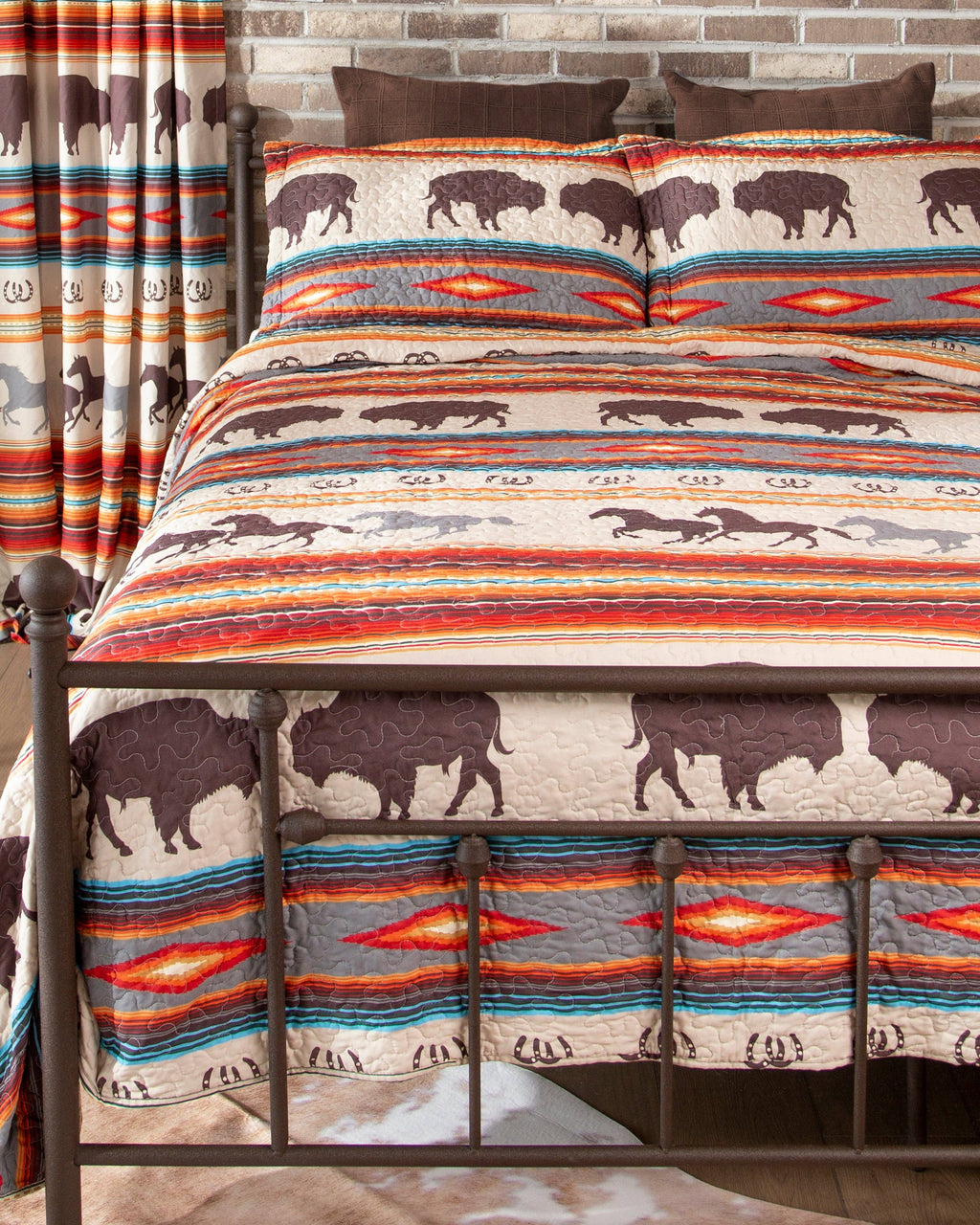 Linen Mart - Western Stripe Quilt Set: Queen