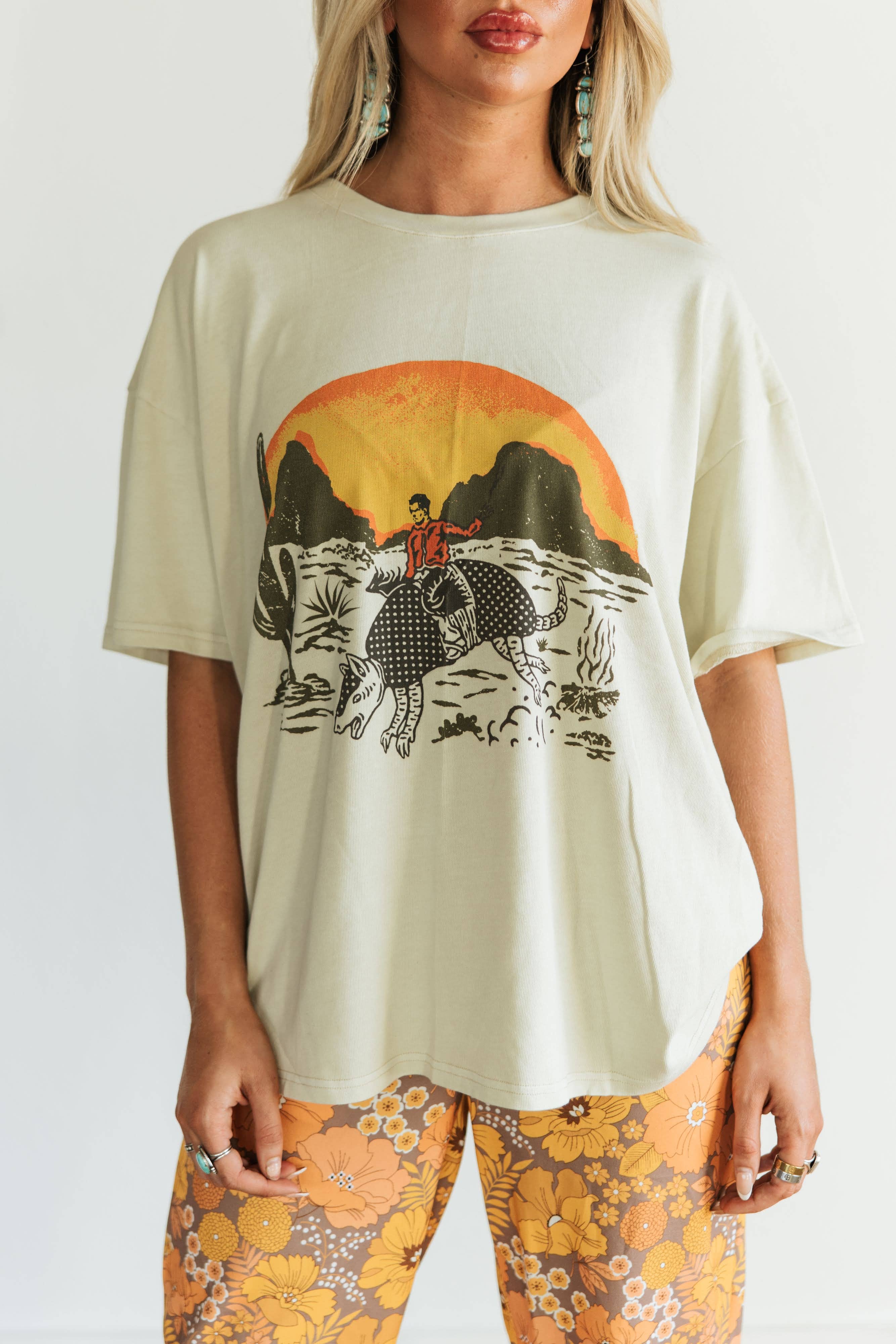 TAN ARMADILLO COWBOY GRAPHIC TEE