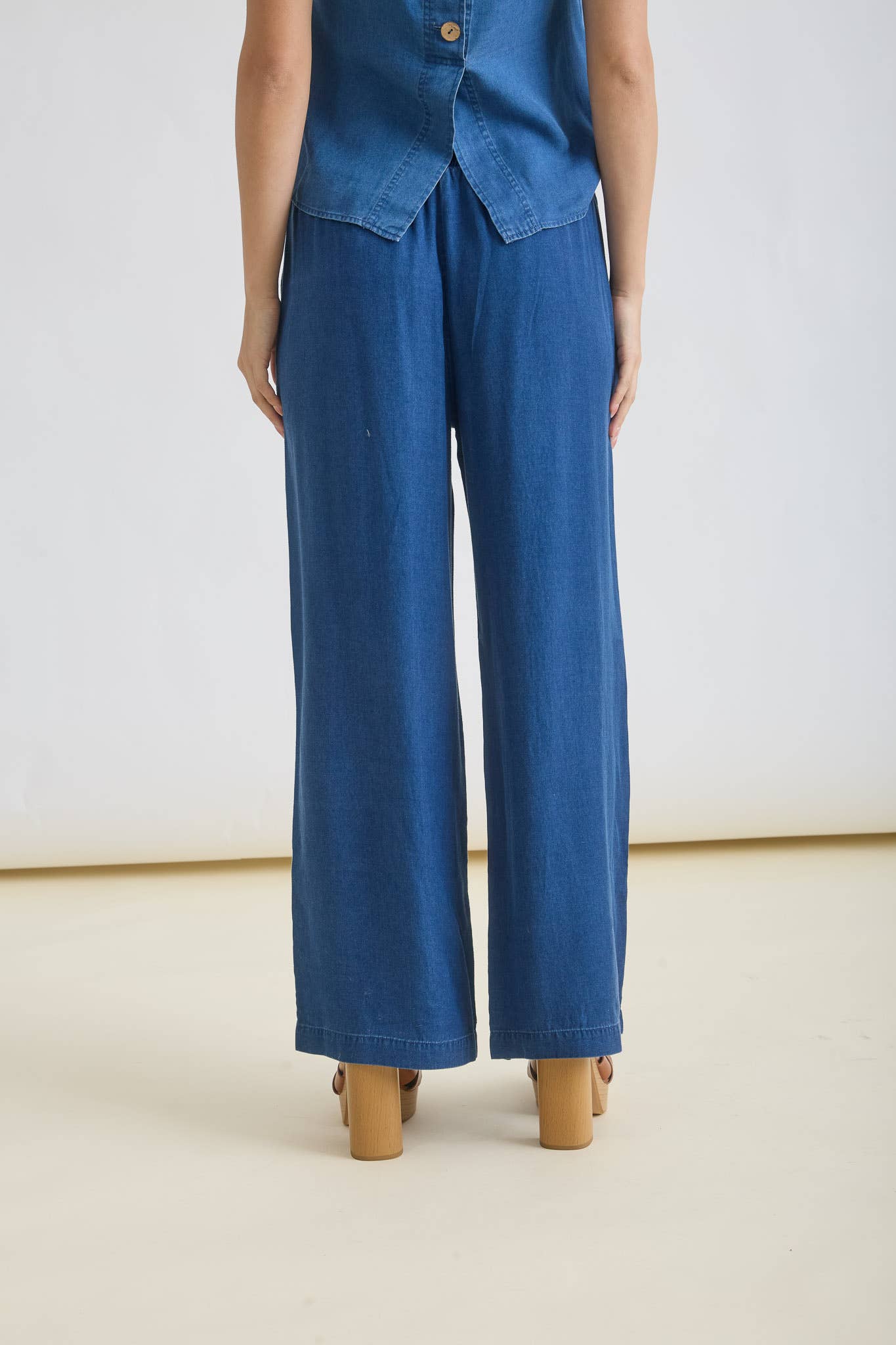 CHAMBRAY ELASTIC HIGH WAIST WIDE LEG PANTS