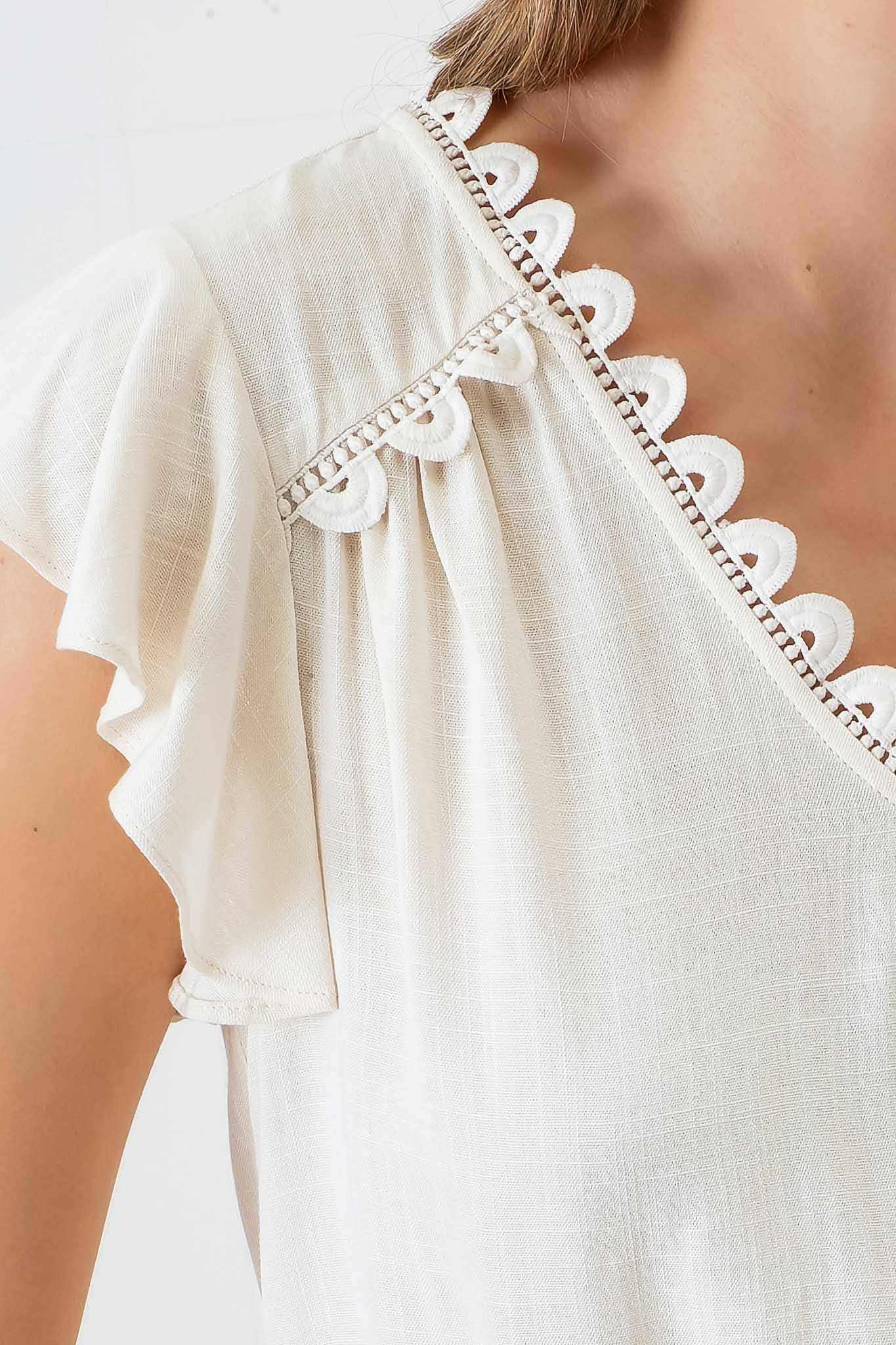 SCALLOP LACE TRIM BACK TIE SHORT SLEEVE CROP TOP: CREAM