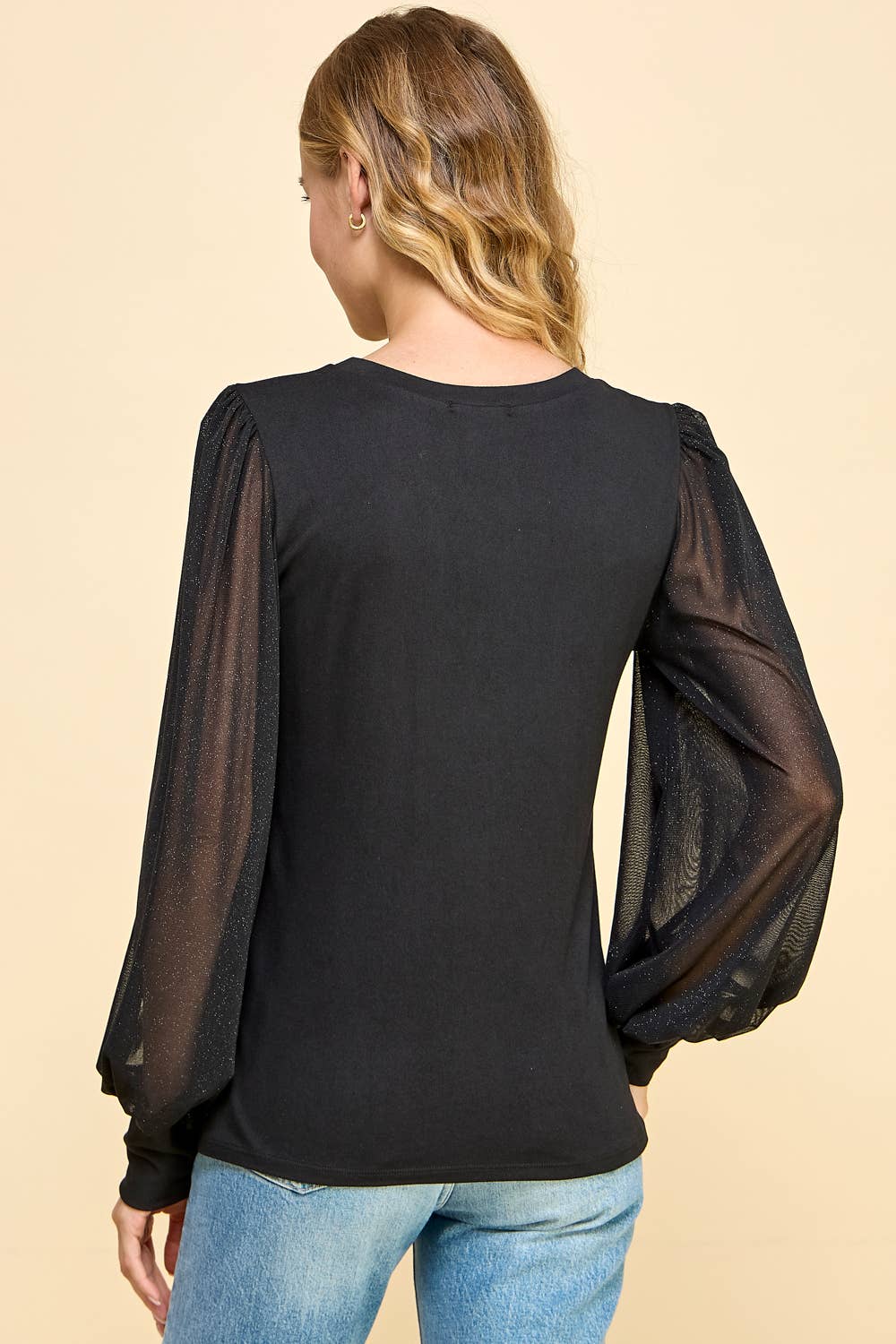 Top with detailed Laced Sleeves